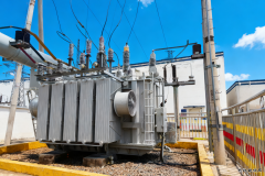 柠条塔矿业公司：变压器里外大翻新！运行稳了