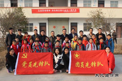 中建市政邳州271项目党支部、团支部积极开展学雷锋志愿服务活动
