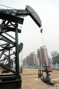 英媒关注中石油中石化减产：借机淘汰落后产能
