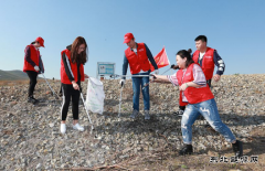 兴凯湖电业局：党员服务队和青年志愿者为美化家园争光添彩