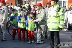 大唐绥化热电有限公司：开展学雷锋志愿服务 用心搭建“爱心”桥