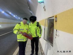 布尔津执法大队切实做好预防雪崩、洪水灾害各项工作