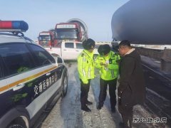 富蕴执法大队：主动高效服务 全力做好大件运输通行保障