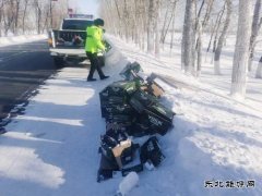 哈巴河执法大队：及时清除路面杂物保障群众出行安全