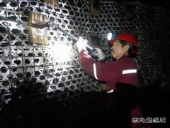 牛儿庄采矿公司：强化顶板安全管理