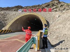 富蕴执法大队：联合开展公路安全隐患排查整治